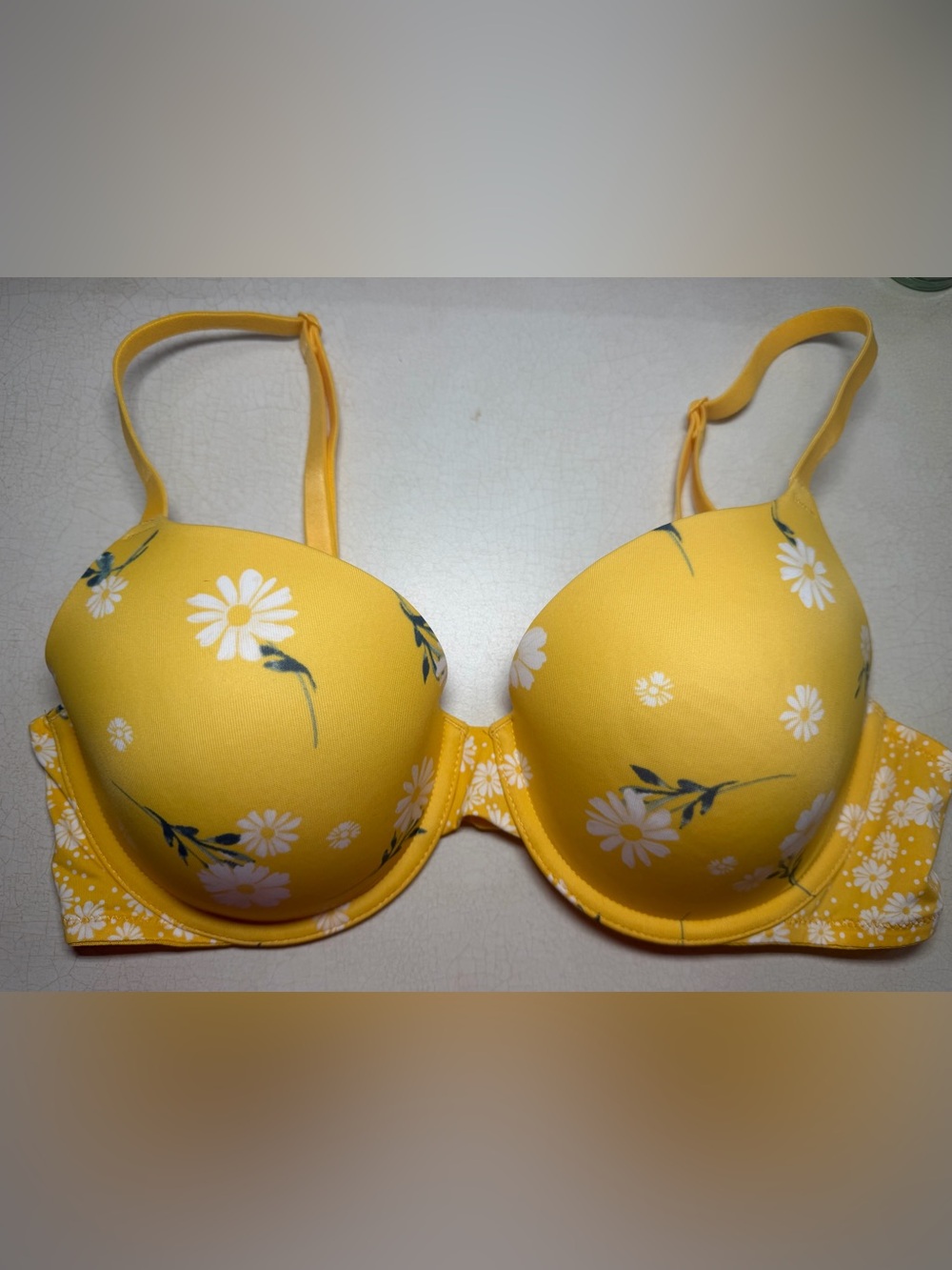 Daisy Print Yellow Padded T-Shirt Bra Victoria secret/pink